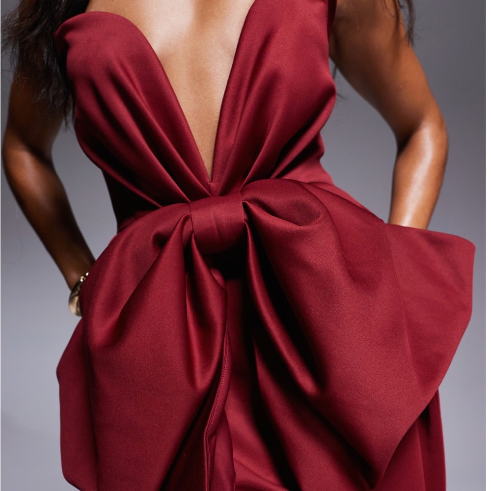 NWT ASOS DESIGN bandeau midi dress with oversized bow in burgundy - Picture 4 of 10